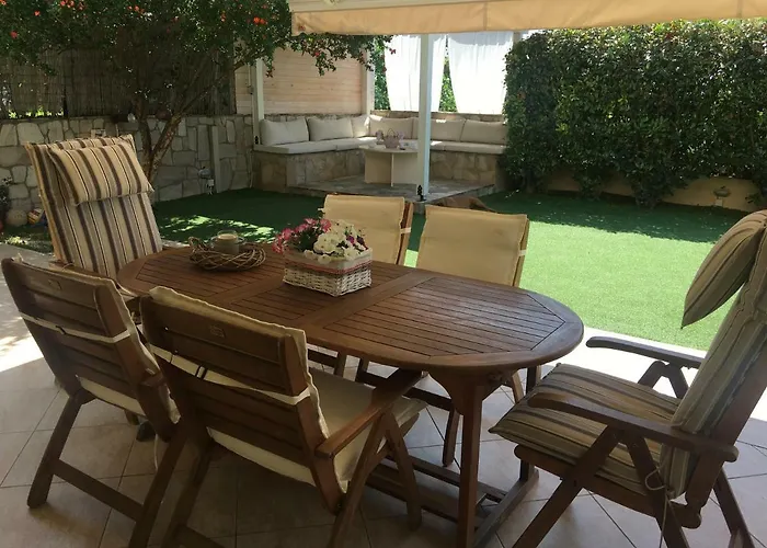 Hera\'S House
